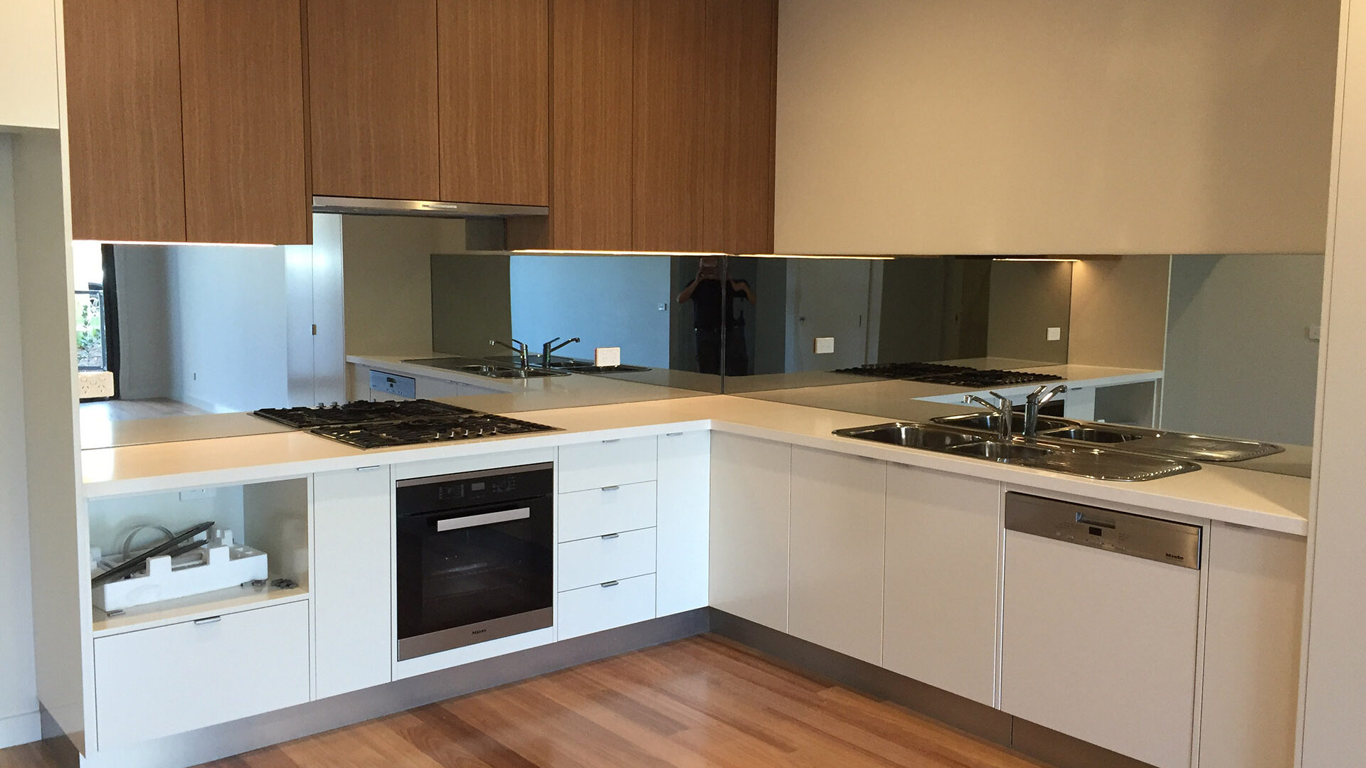 Glass Splashback Installers Melbourne