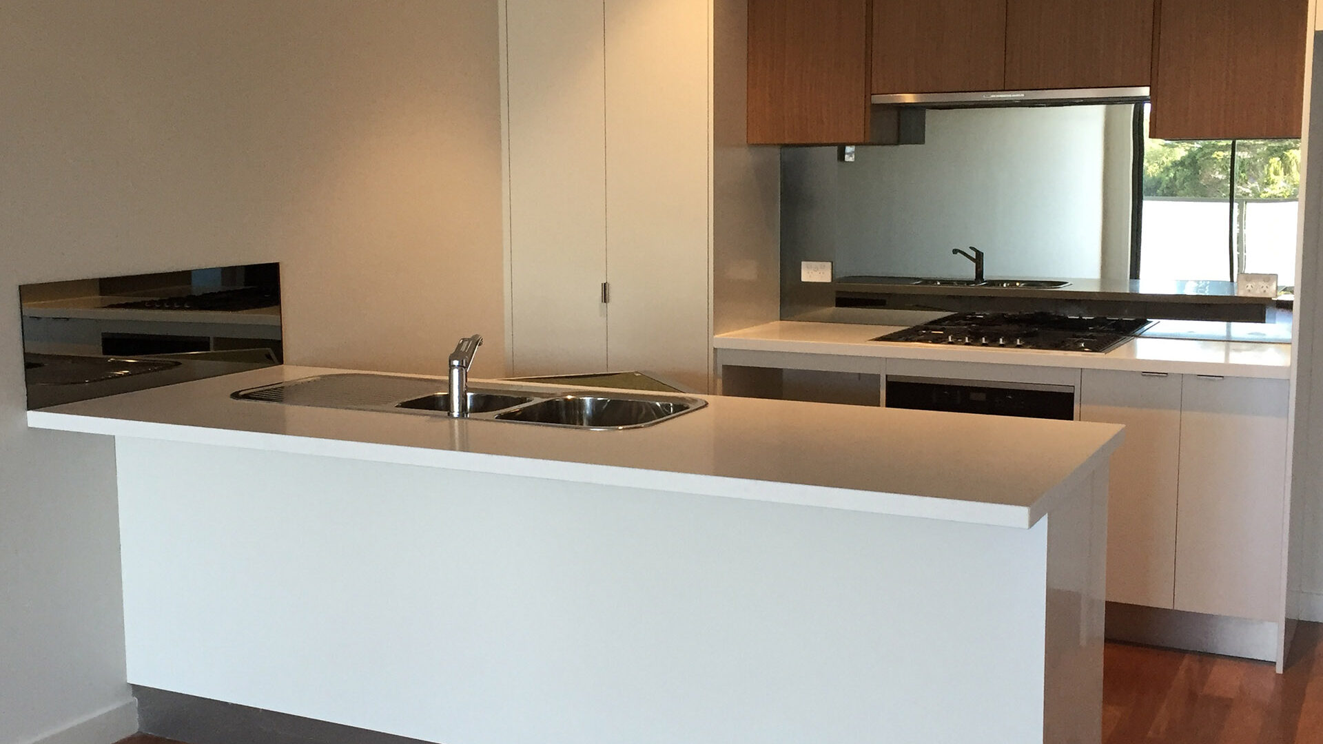 Glass Splashback Installers Melbourne