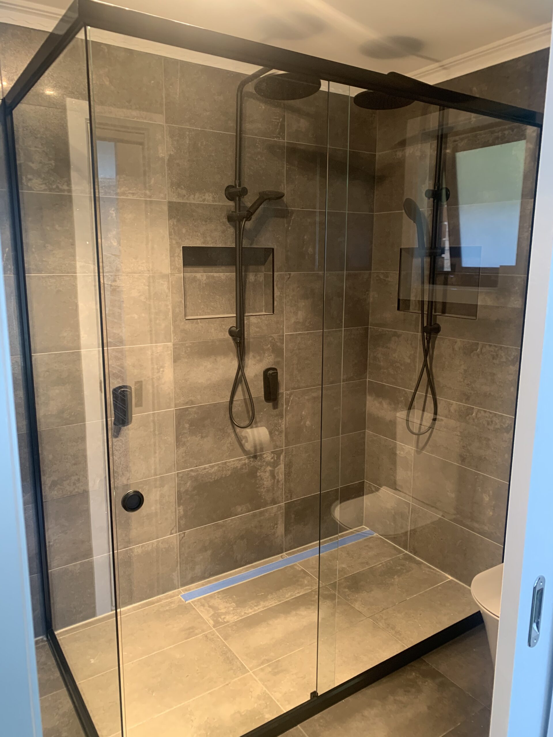 Momentum Sliding Shower Screen Installation Melbourne