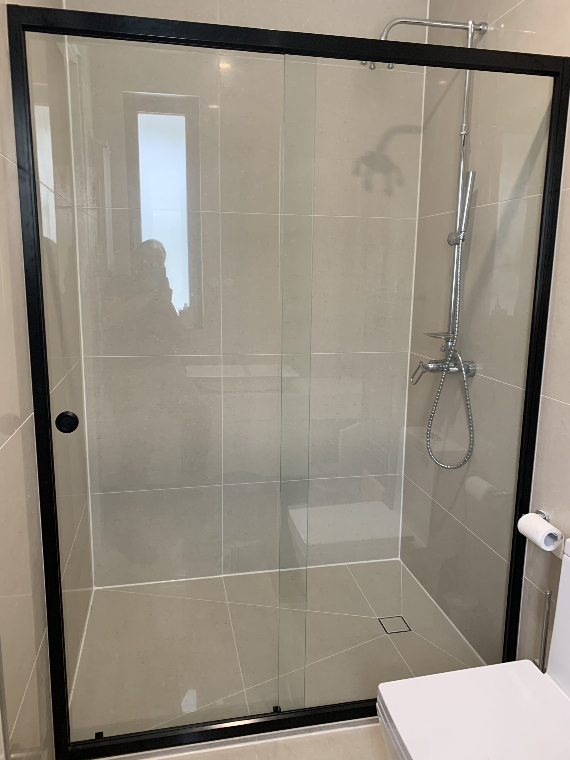 Momentum Sliding Shower Screen Installation Melbourne